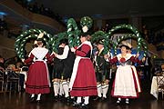 Debütanten bei der Narrhalla Gala am 14.11.2015 (©Foto: Ingrid Grossmnn)